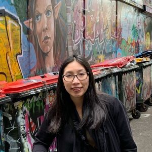 Meet your Posher, Lori